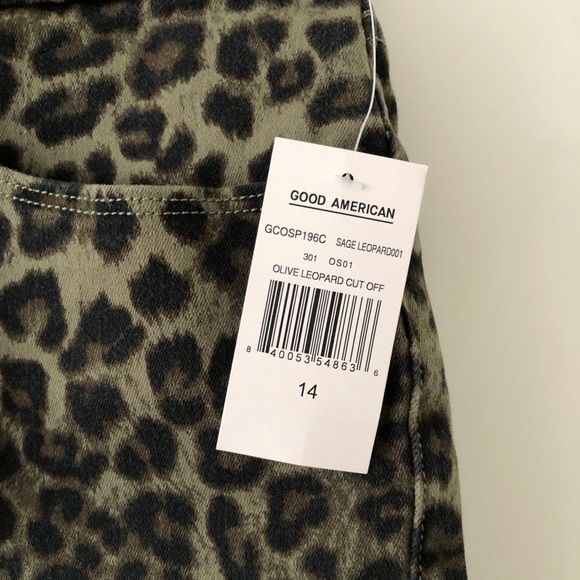 Good American Green Sage Leopard Cutoff Shorts 14 - Picture 3 of 6